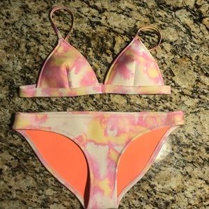 Triangl tie dye suit